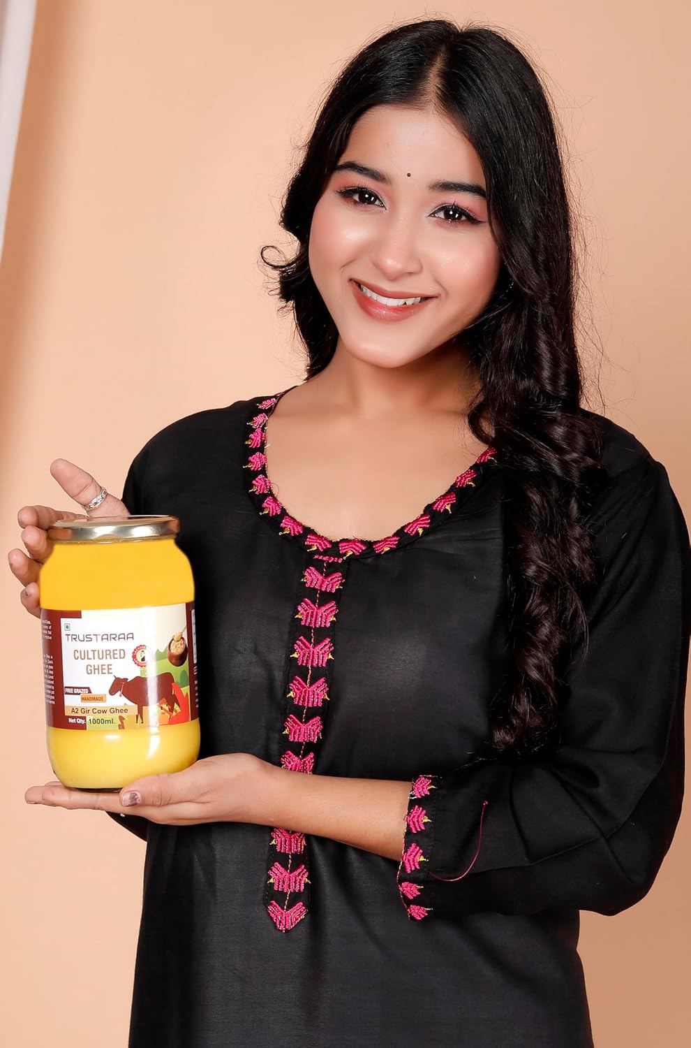 Trustaraa Cow Ghee Cultured Ghee A2 Gir Cow Ghee | Traditional Bilona Method A2 Cow Ghee | Grassfed, Pure and Healthy Desi Cow Ghee (Glass Bottle) (1000 ML)